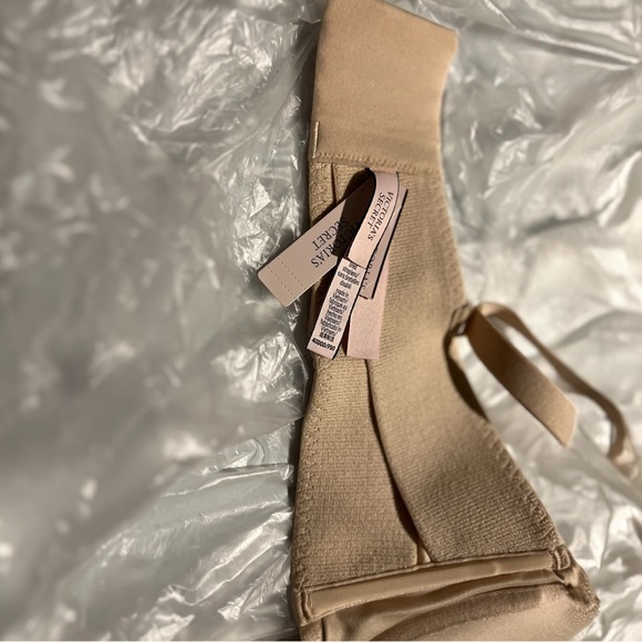 Victoria's Secret Bra Body by Victoria Strapless Lined Underwire Light Beige - Picture 5 of 10